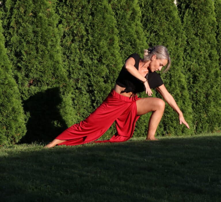 lady doing the 5 animal qigong